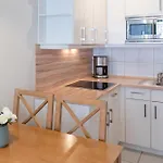 652, Seepark Apartament